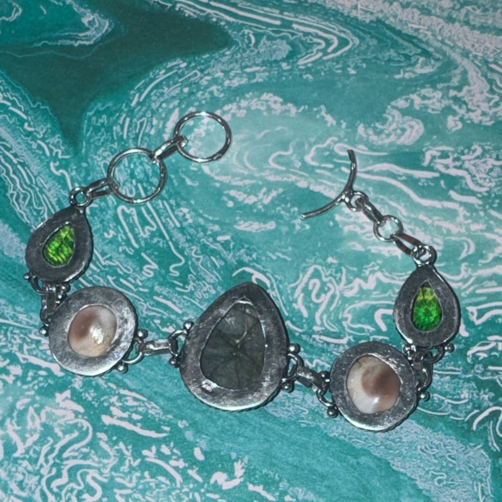 Labradorite & Shell Silver Bracelet - Picture 5 of 14
